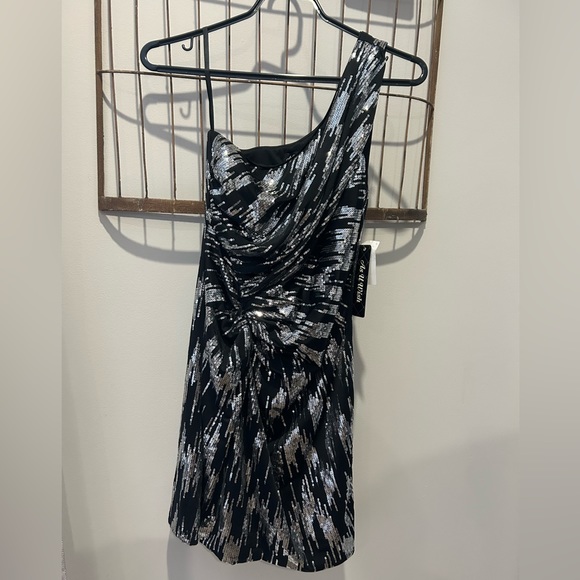 Sparkly dress. New Years & Christmas party - Picture 4 of 5